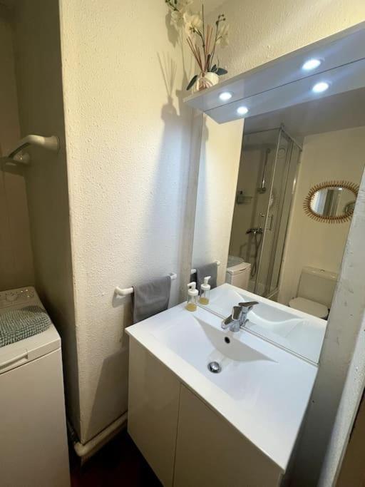 Appartement Au Coeur De Bandol Bagian luar foto